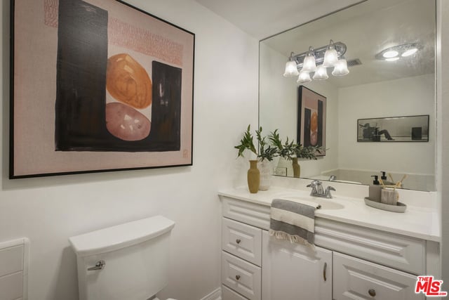 4455 Los Feliz Boulevard 204, Los Angeles, CA 90027 — photo 27 of 29
