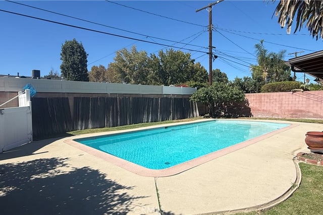 7051 Shoshone Avenue, Van Nuys, CA 91406 — photo 8 of 8