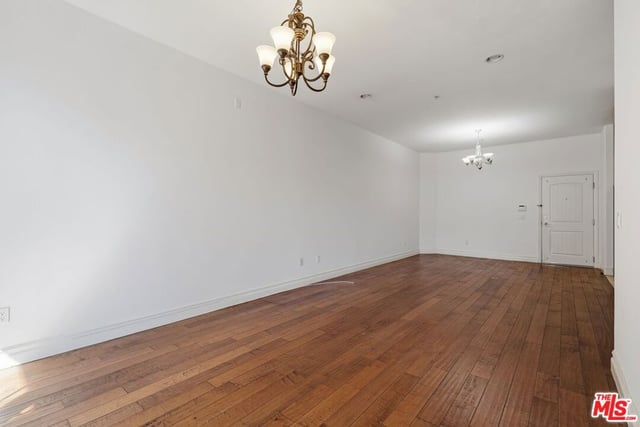 917 S New Hampshire Avenue 414, Los Angeles, CA 90006 — photo 13 of 41