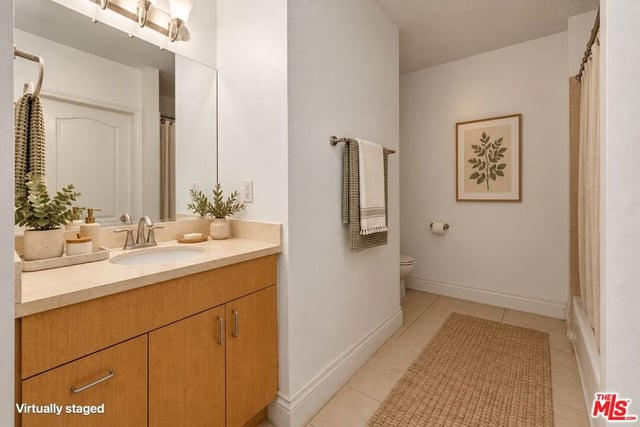 917 S New Hampshire Avenue 414, Los Angeles, CA 90006 — photo 35 of 41