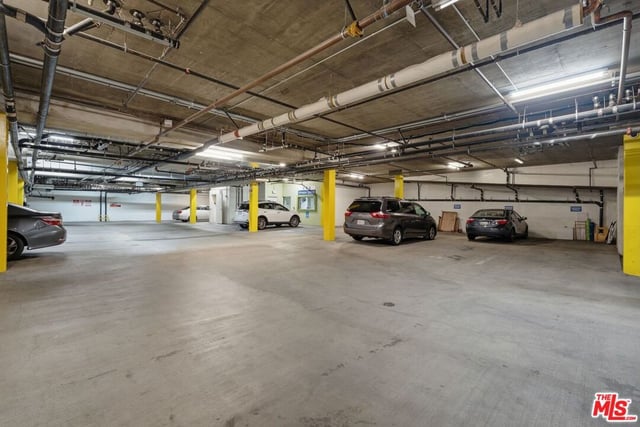 917 S New Hampshire Avenue 414, Los Angeles, CA 90006 — photo 41 of 41