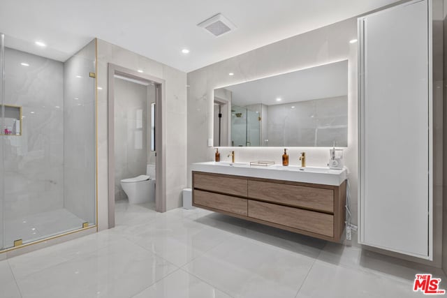 3243 Kirkham Drive, Glendale, CA 91206 — photo 51 of 73