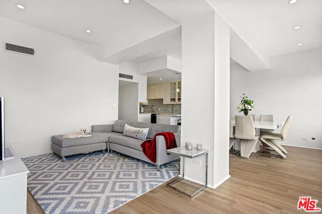 10501 Wilshire Boulevard 1709, Los Angeles, CA 90024 — photo 5 of 34