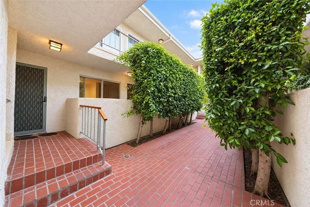 3649 Glendon Avenue, Los Angeles, CA 90034 — photo 8 of 75
