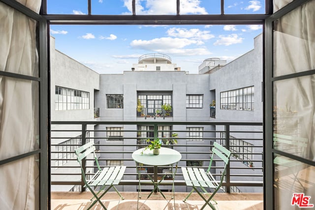 420 S San Pedro Street 628, Los Angeles, CA 90013 — photo 7 of 43