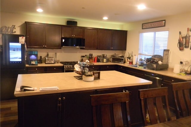 3648 Topaz, Lancaster, CA 93535 — photo 10 of 38