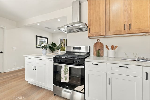 10216 Owensmouth, Chatsworth, CA 91311 — photo 10 of 31