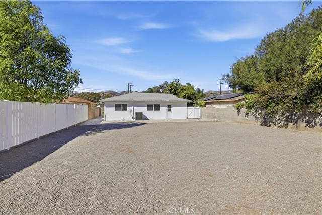 10216 Owensmouth, Chatsworth, CA 91311 — photo 27 of 31
