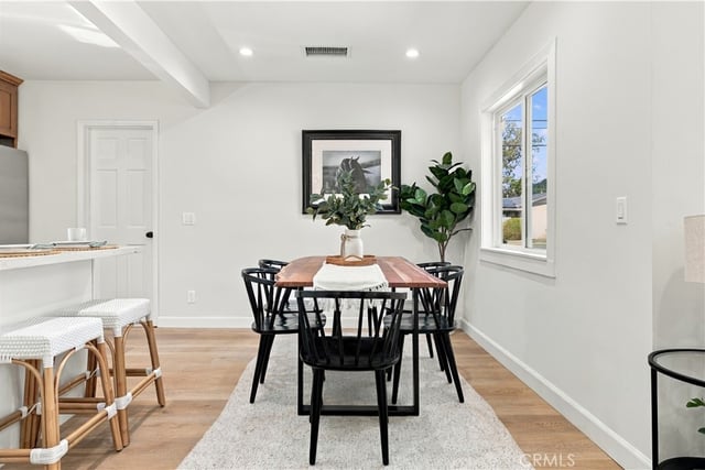10216 Owensmouth, Chatsworth, CA 91311 — photo 4 of 31