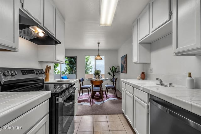 339 S Catalina Avenue 212, Pasadena, CA 91106 — photo 13 of 28
