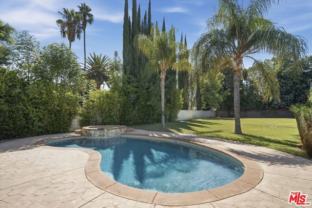 22716 Sylvan Street, Woodland Hills, CA 91367 — photo 38 of 45