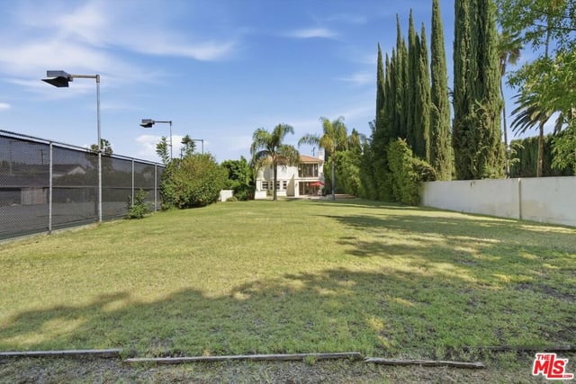 22716 Sylvan Street, Woodland Hills, CA 91367 — photo 42 of 45