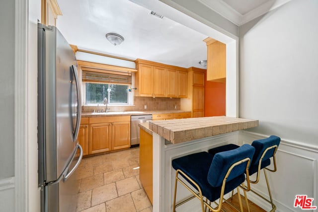 4449 Van Noord Avenue, Studio City, CA 91604 — photo 3 of 11