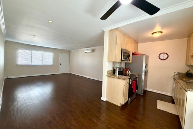 8650 Belford, Los Angeles, CA 90045 — photo 5 of 32