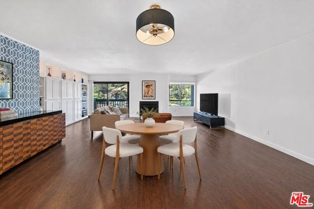 2018 Griffith Park Boulevard 219, Los Angeles, CA 90039 — photo 2 of 31