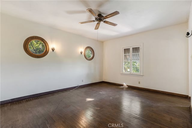 718 East Cypress Street, Glendale, CA 91205 — photo 12 of 37