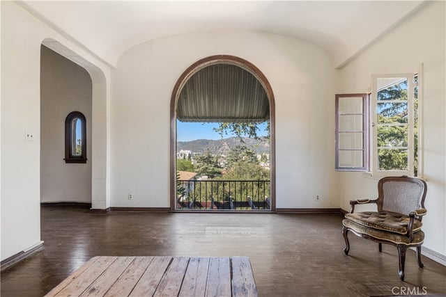 718 East Cypress Street, Glendale, CA 91205 — photo 18 of 37