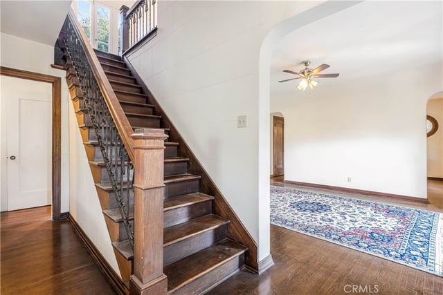 718 East Cypress Street, Glendale, CA 91205 — photo 3 of 37