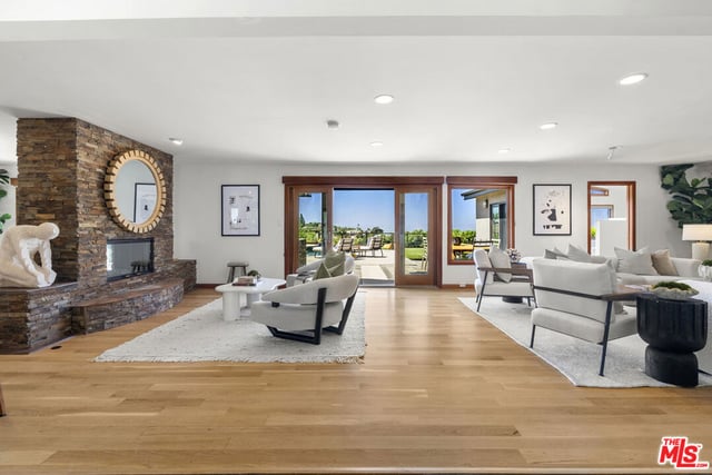 3711 Beverly Ridge Drive, Los Angeles, CA 91423 — photo 11 of 59