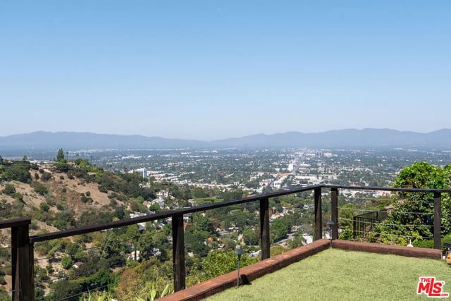 3711 Beverly Ridge Drive, Los Angeles, CA 91423 — photo 9 of 59