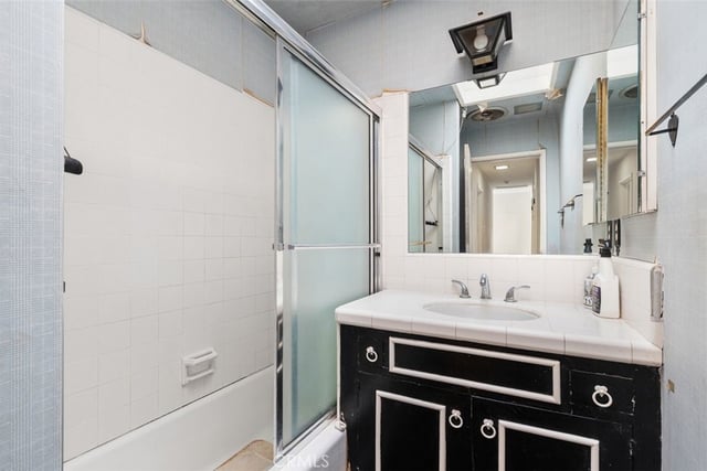 3635 Royal Woods, Sherman Oaks, CA 91403 — photo 22 of 31