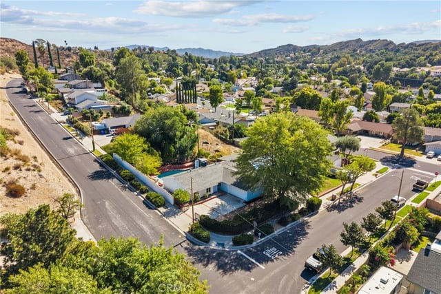 24716 Fain, Newhall, CA 91321 — photo 43 of 43