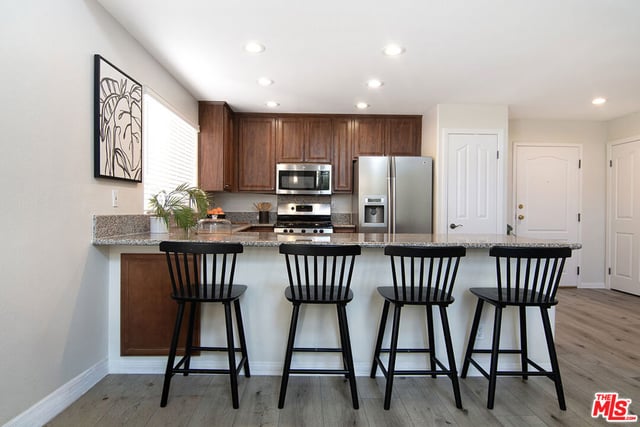 1211 S Shenandoah Street 304, Los Angeles, CA 90035 — photo 10 of 37