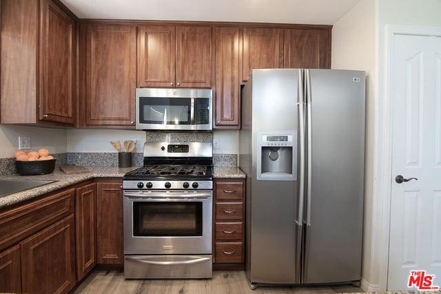 1211 S Shenandoah Street 304, Los Angeles, CA 90035 — photo 11 of 37