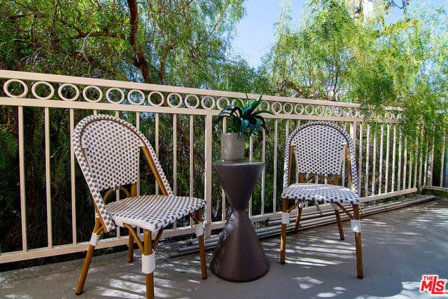1211 S Shenandoah Street 304, Los Angeles, CA 90035 — photo 8 of 37