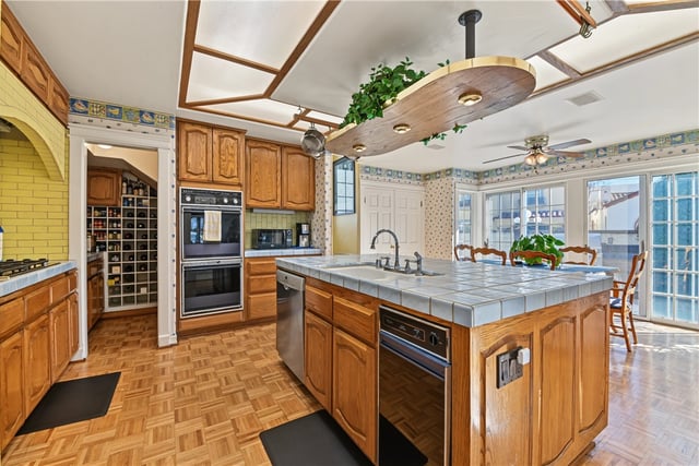 40 E Neapolitan Lane, Long Beach, CA 90803 — photo 18 of 68