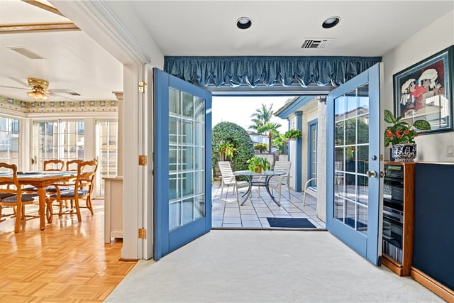 40 E Neapolitan Lane, Long Beach, CA 90803 — photo 22 of 68