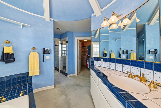 40 E Neapolitan Lane, Long Beach, CA 90803 — photo 32 of 68