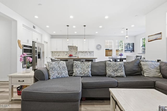 599 Alabama Street, Ventura, CA 93001 — photo 15 of 63