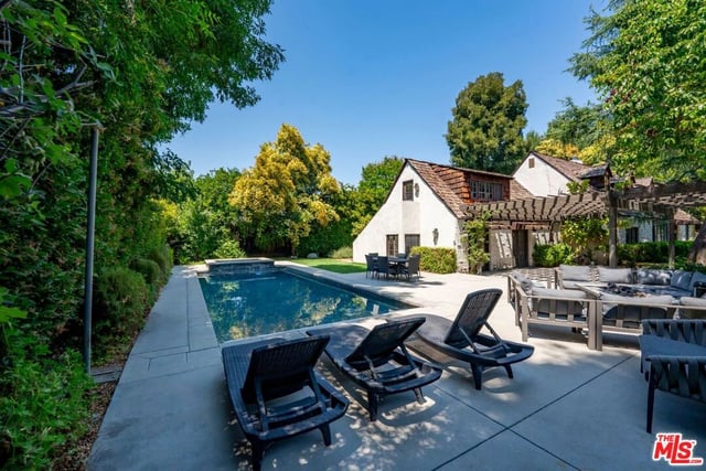 23057 Sylvan Street, Woodland Hills, CA 91367 — photo 35 of 43