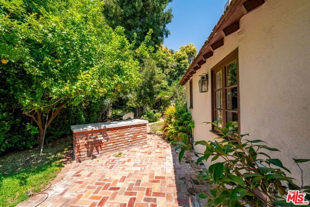 23057 Sylvan Street, Woodland Hills, CA 91367 — photo 39 of 43
