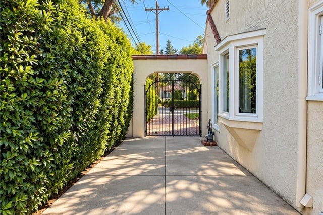845 W Kenneth, Glendale, CA 91202 — photo 14 of 14