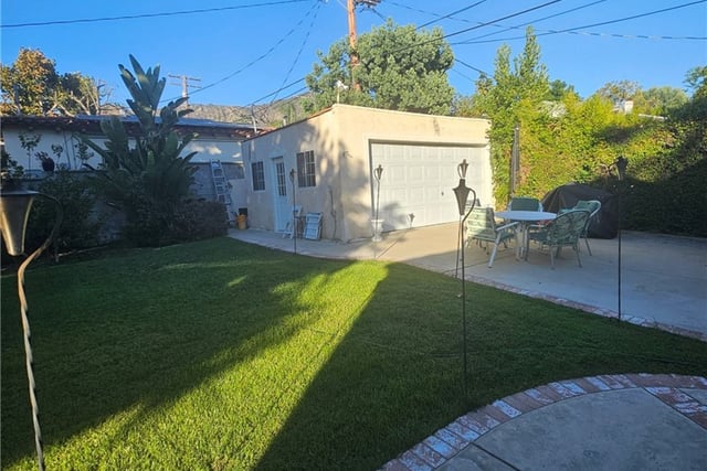 845 W Kenneth, Glendale, CA 91202 — photo 9 of 14