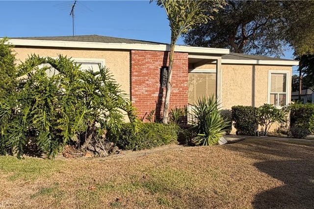 2100 Baltic Ave, Long Beach, CA 90810 — photo 3 of 4