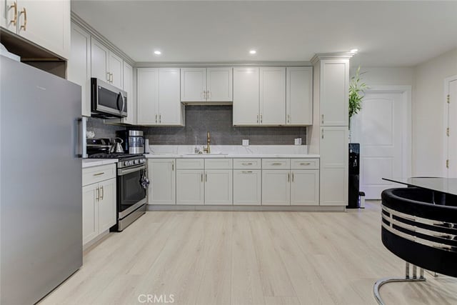 1817 N Hollywood Way, Burbank, CA 91505 — photo 4 of 23