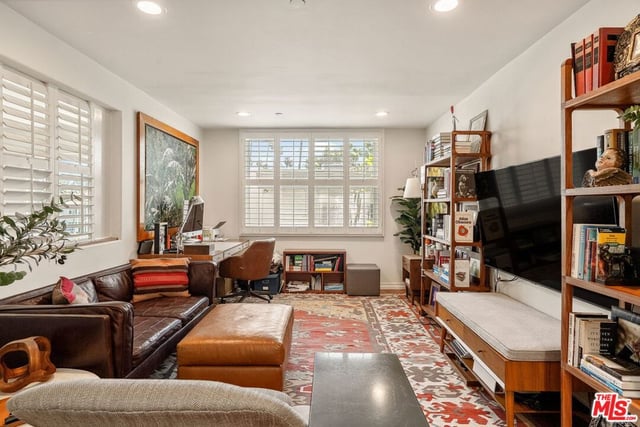 846 21st Street 1, Santa Monica, CA 90403 — photo 17 of 25