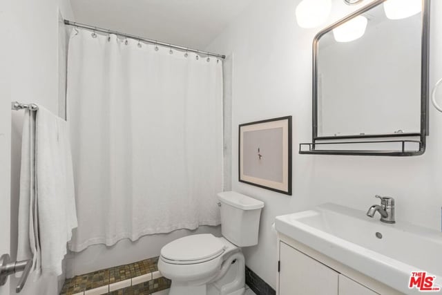 320 S Gramercy Place 105, Los Angeles, CA 90020 — photo 22 of 22