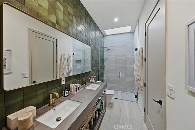 8840 Ashcroft, Los Angeles, CA 90048 — photo 16 of 34