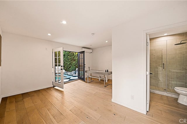 8840 Ashcroft, Los Angeles, CA 90048 — photo 23 of 34