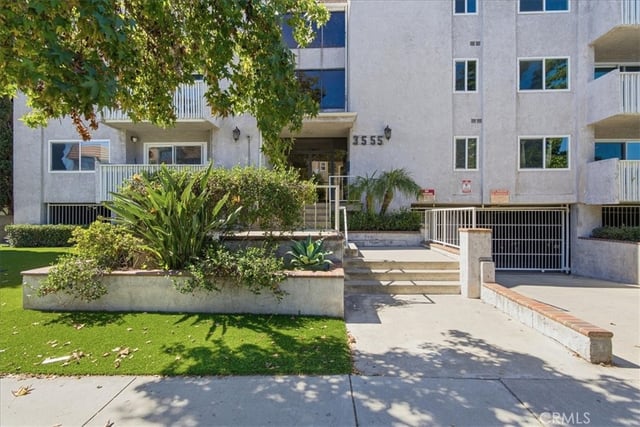 3555 Keystone Avenue 15, Los Angeles, CA 90034 — photo 25 of 32