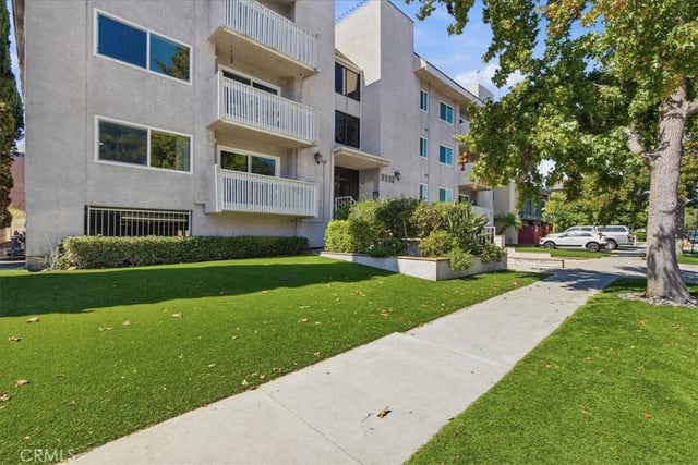 3555 Keystone Avenue 15, Los Angeles, CA 90034 — photo 26 of 32