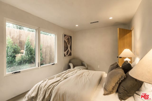 1204 Marine Street, Santa Monica, CA 90405 — photo 26 of 36