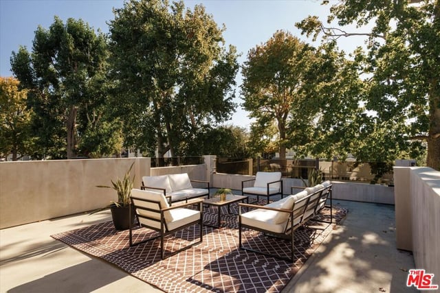7806 Henefer Avenue, Los Angeles, CA 90045 — photo 21 of 36