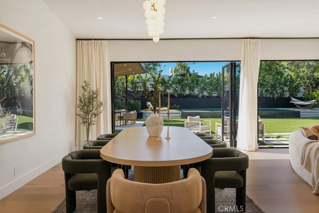 5551 Valerie Avenue, Woodland Hills, CA 91367 — photo 5 of 44