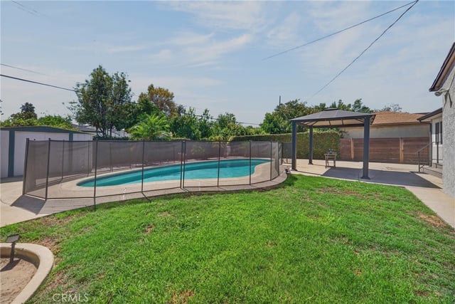 17640 Kittridge Street, Lake Balboa, CA 91406 — photo 27 of 28