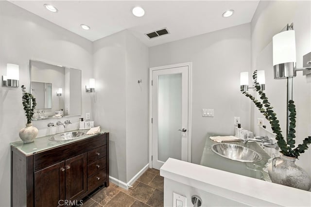 4223 Mooncrest Place, Encino, CA 91436 — photo 17 of 40